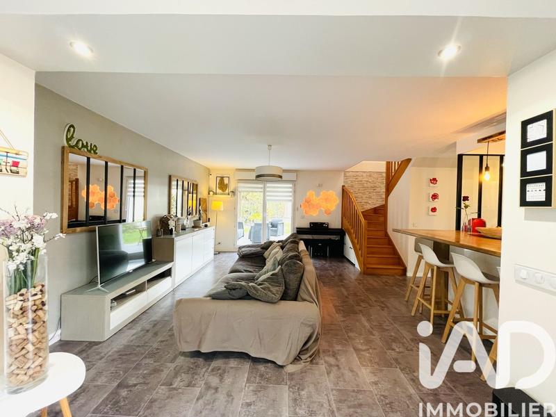 Maison - 141 m² - 7 pièces