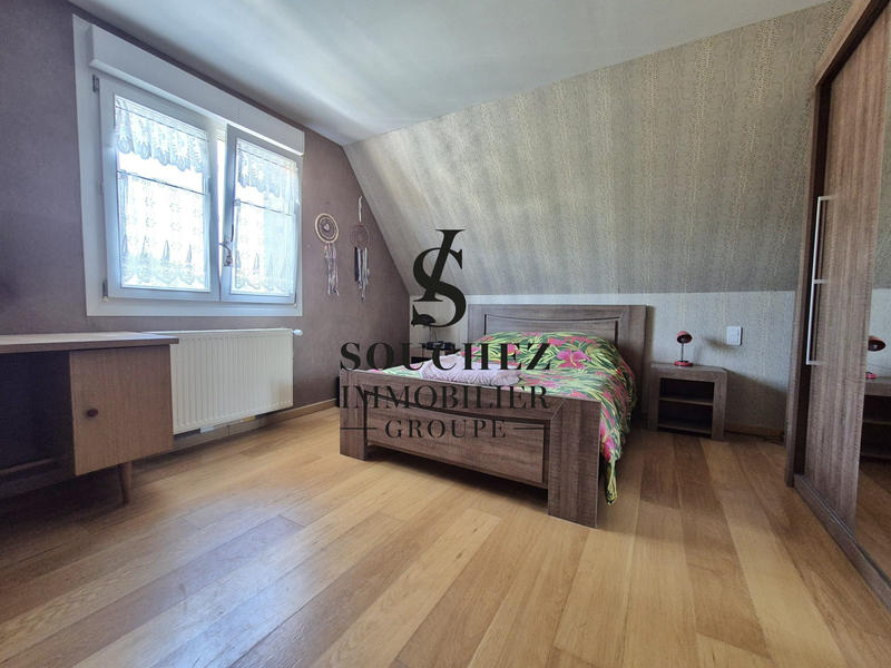 Maison - 200 m² - 8 pièces