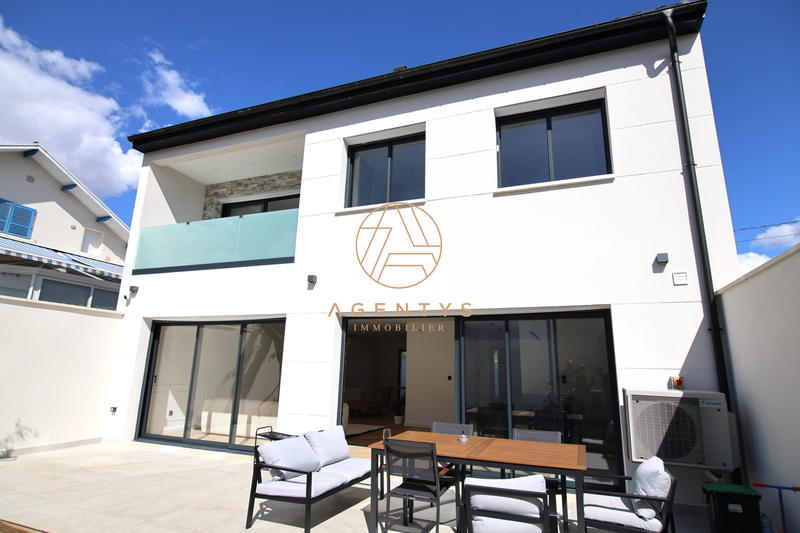 Maison contemporaine - 200 m² - 6 pièces