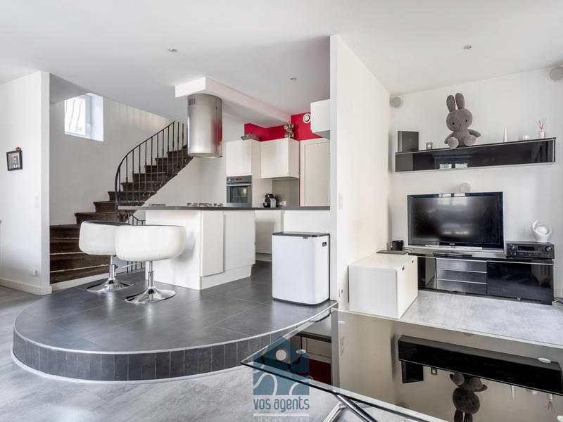 Maison - 177 m² - 8 pièces