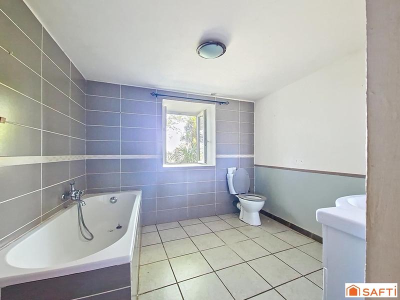 Maison - 213 m² - 6 pièces