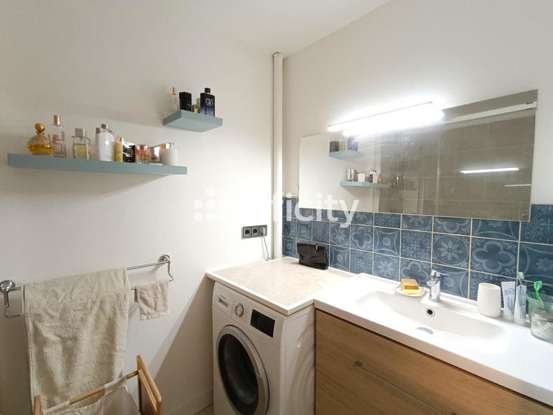 Appartement - 94 m² - 5 pièces