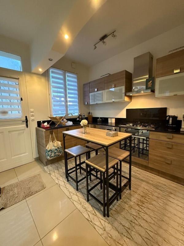 Maison - 80 m² - 4 pièces