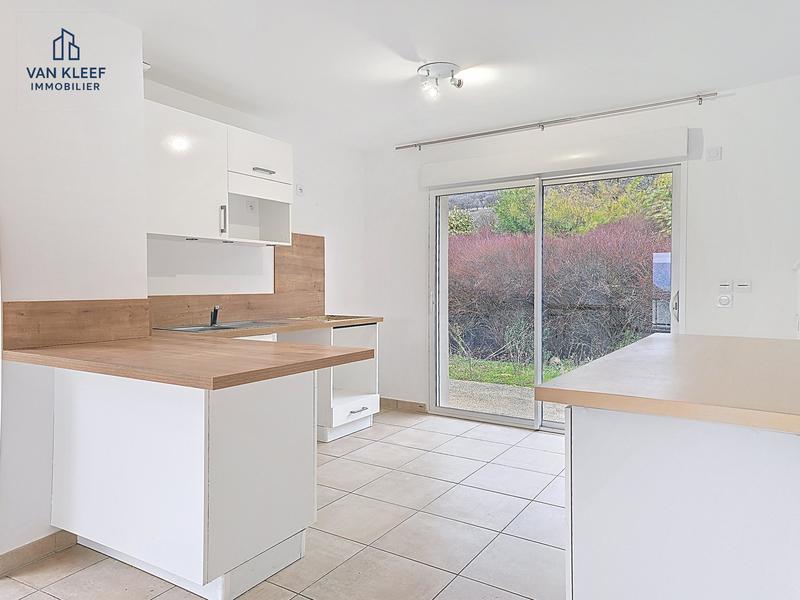 Maison jumelée - 117 m² - 4 pièces