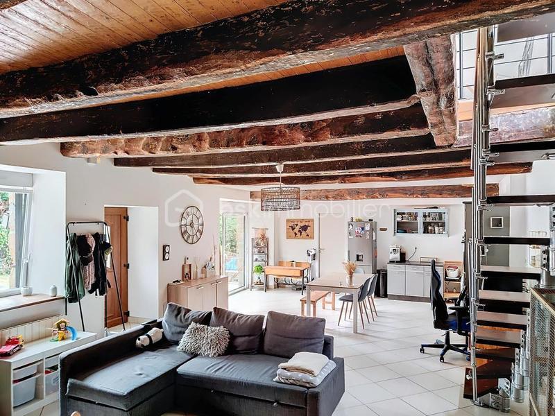 Propriété - 109 m² - 4 pièces