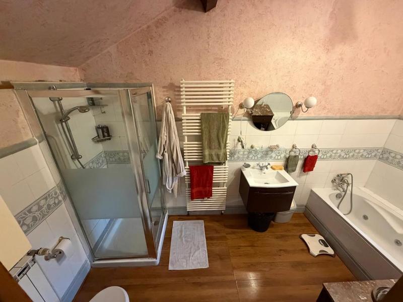 Maison - 201 m² - 6 pièces