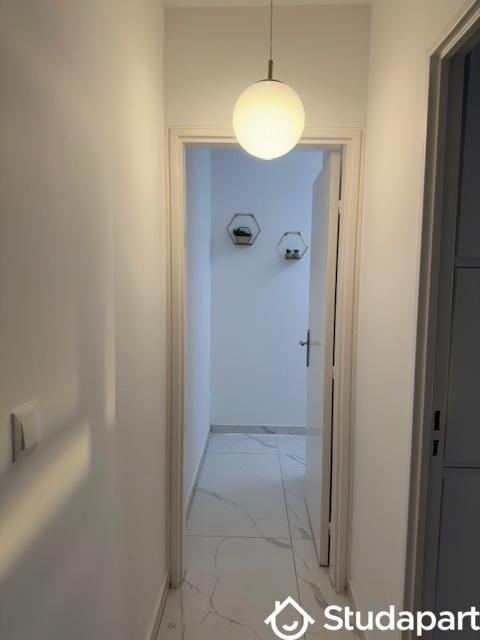 Chambre - 14 m² - 1 pièce