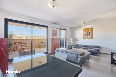 Appartement - 80 m² - 4 pièces