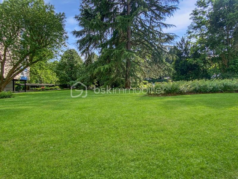 Appartement - 82 m² - 3 pièces