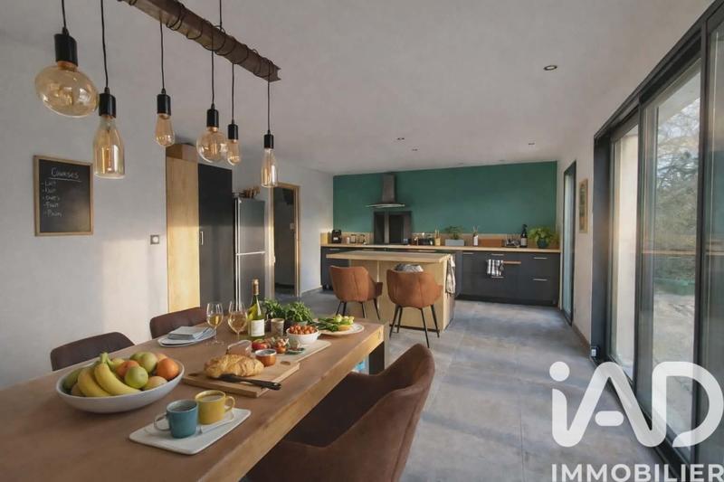 Maison - 139 m² - 6 pièces