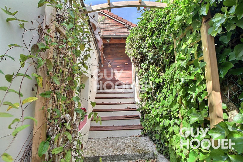 Maison - 83 m² - 4 pièces