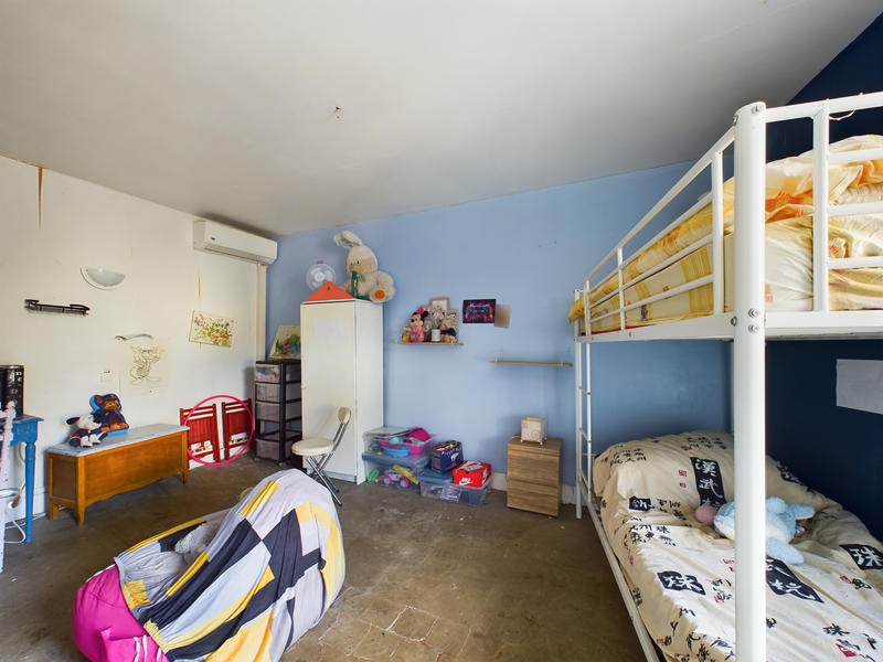 Maison - 94 m² - 4 pièces