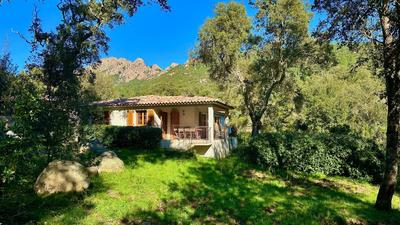 Maison - 96 m² - 4 pièces