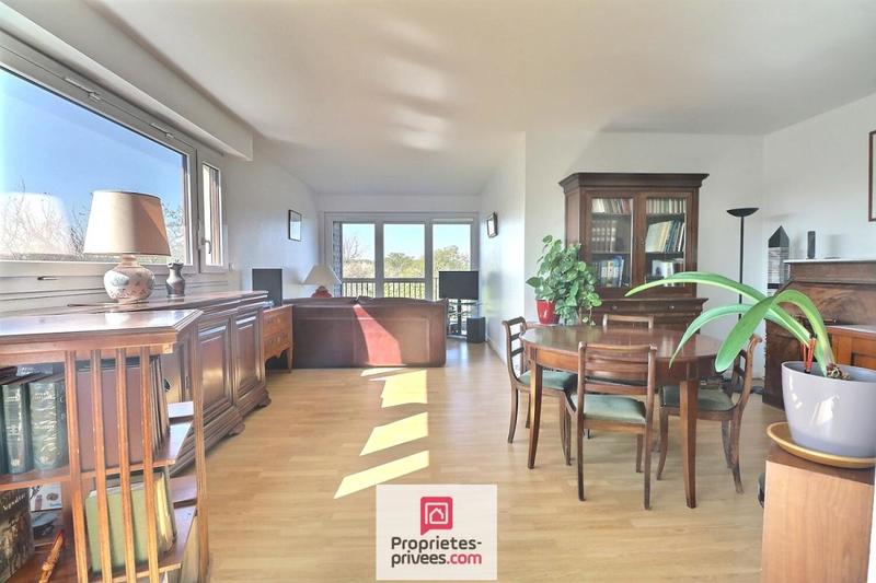 Appartement - 90 m² - 4 pièces