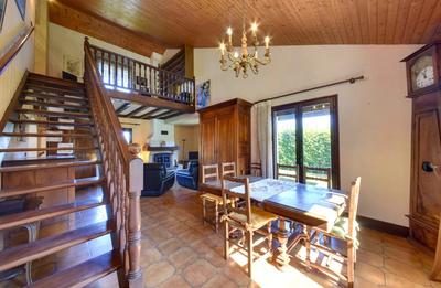 Villa - 147 m² - 6 pièces