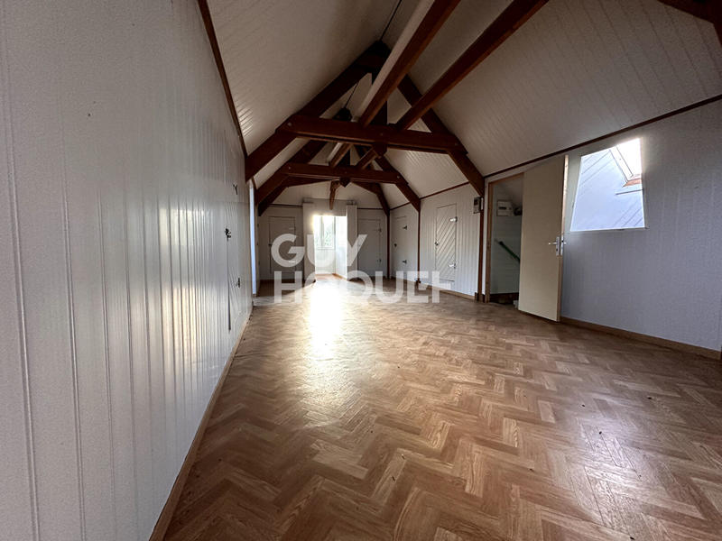 Maison - 321 m² - 8 pièces