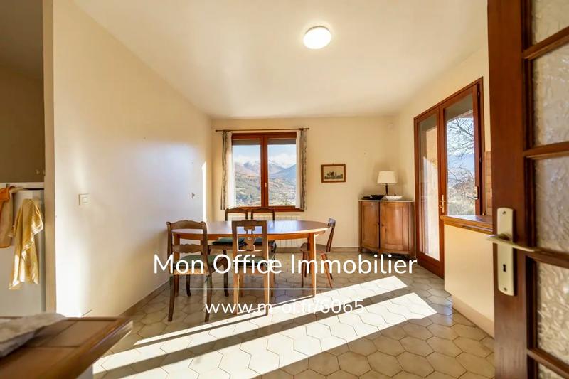 Maison - 194 m² - 7 pièces