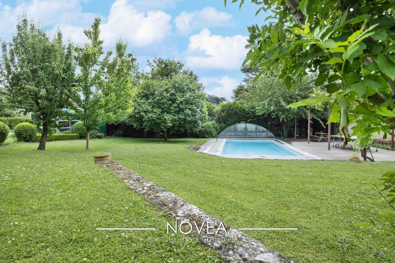 Maison - 199 m² - 6 pièces