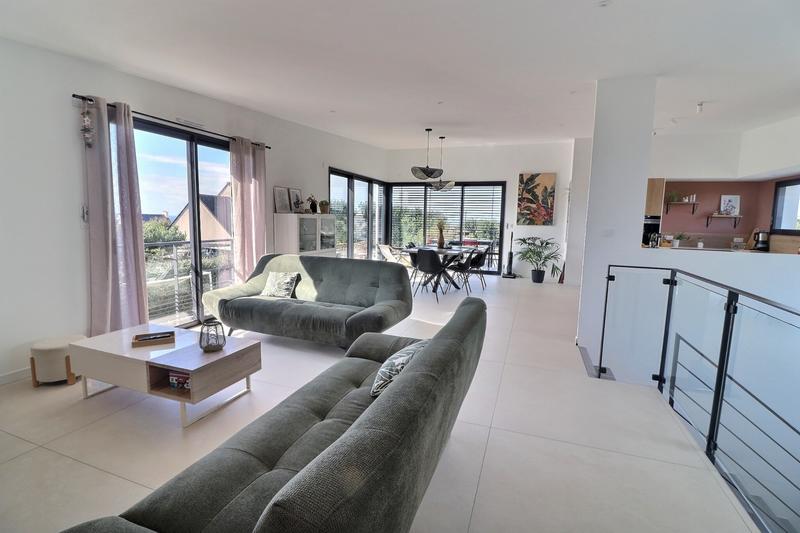 Maison - 164 m² - 6 pièces