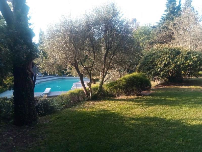 Mas - 258 m² - 8 pièces