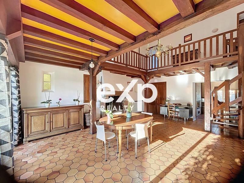 Maison - 158 m² - 6 pièces