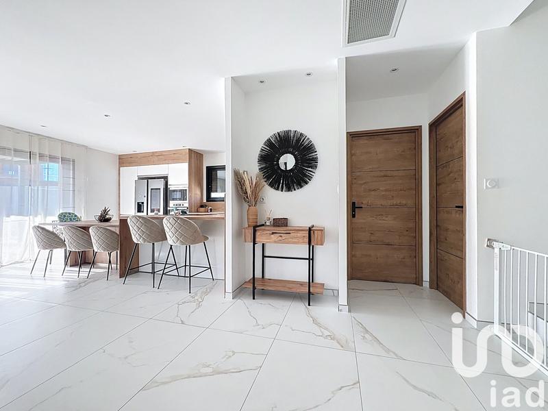 Maison - 143 m² - 5 pièces