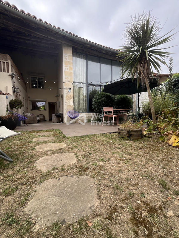 Maison - 263 m² - 5 pièces