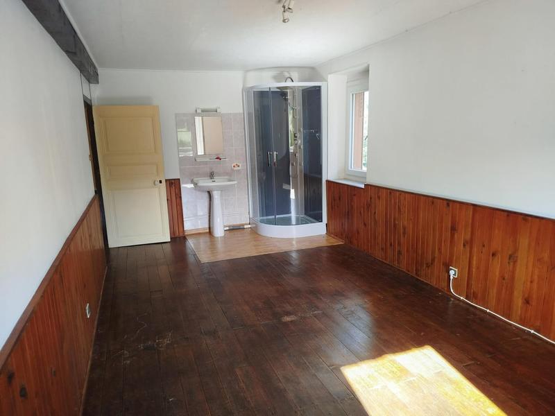 Maison - 305 m² - 9 pièces