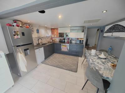 Maison - 107 m² - 6 pièces