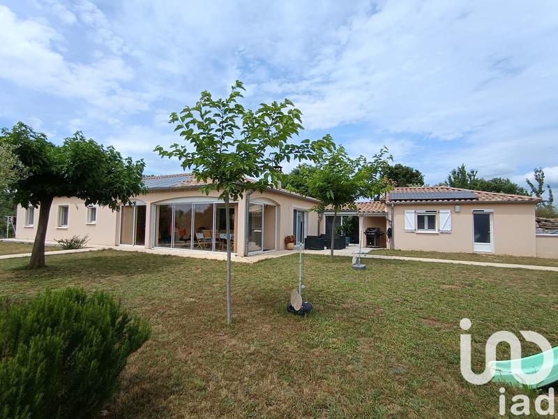 Maison - 198 m² - 8 pièces