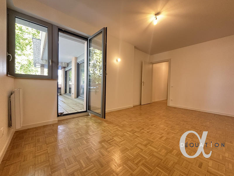Appartement - 111 m² - 3 pièces