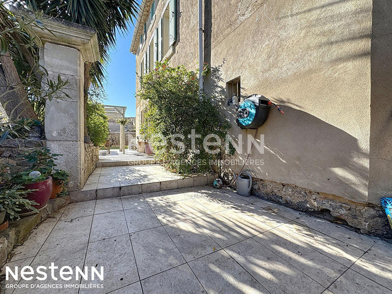 Maison - 242 m² - 8 pièces