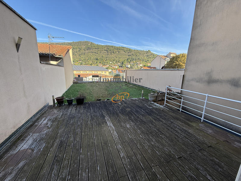 Maison - 200 m² - 1 pièce