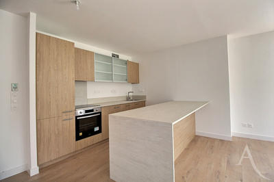 Maison - 141 m² - 6 pièces