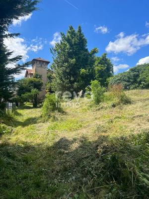 Terrain constructible - 652 m²