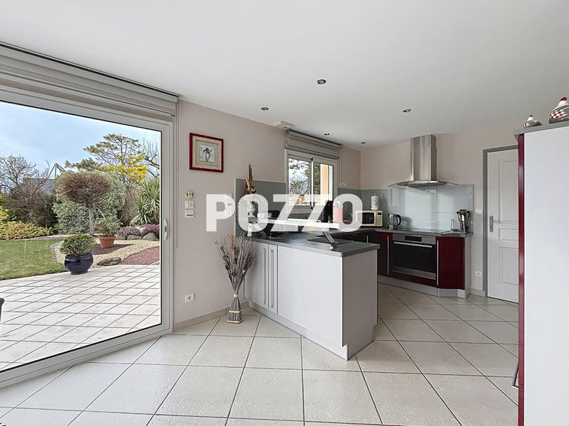 Maison - 176 m² - 10 pièces