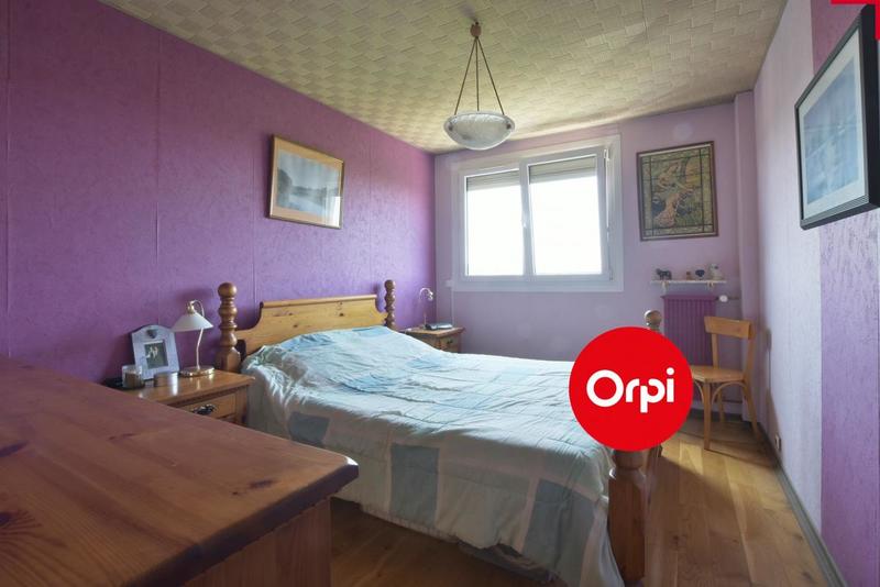 Appartement - 90 m² - 5 pièces