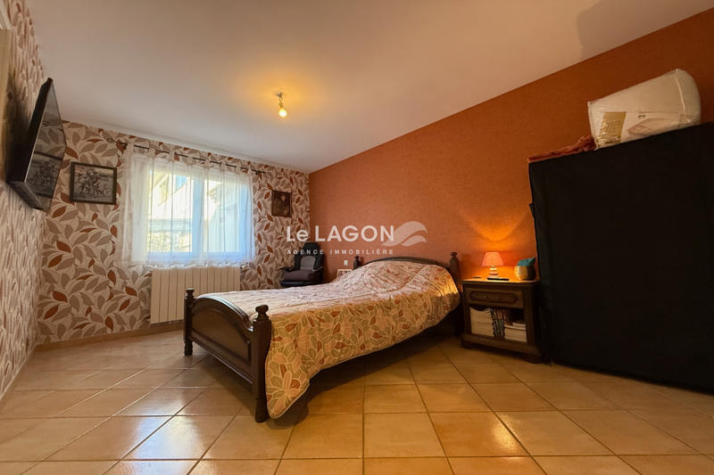 Maison - 295 m² - 9 pièces