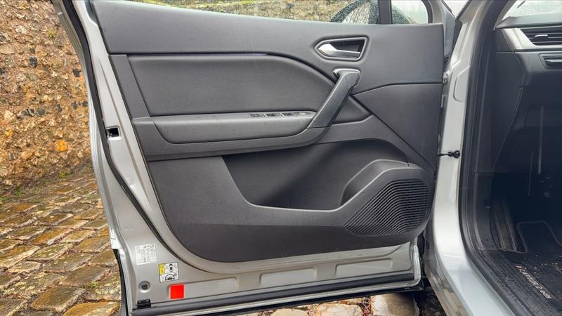 Renault Captur 1.5 Blue dCi 115 Edc6 Intens