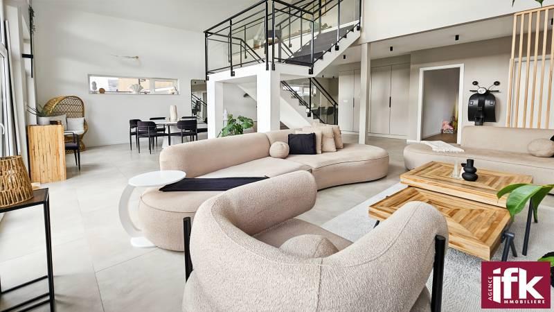 Maison - 193 m² - 6 pièces