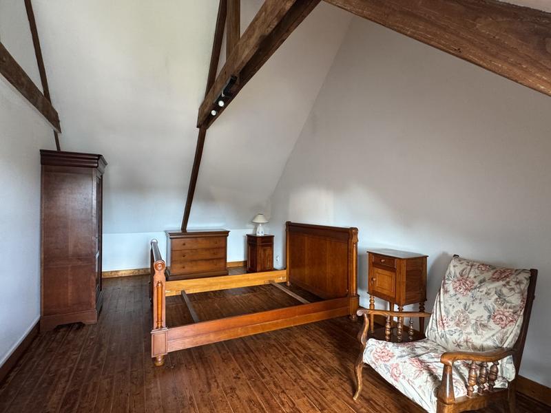 Maison - 145 m² - 9 pièces