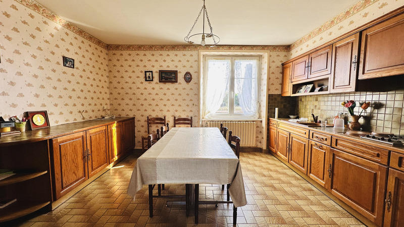 Maison - 153 m² - 10 pièces