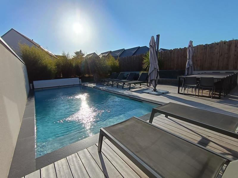 Maison - 230 m² - 9 pièces