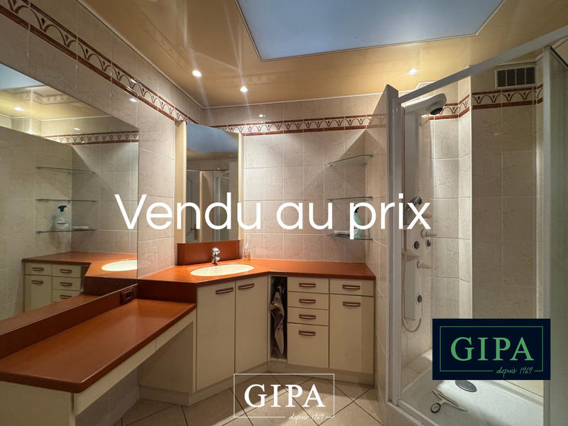 Maison ancienne - 212 m² - 7 pièces