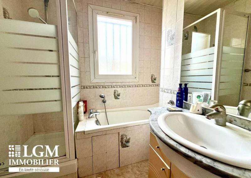 Maison - 105 m² - 4 pièces