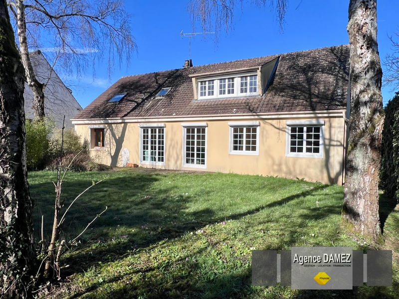 Maison - 200 m² - 9 pièces