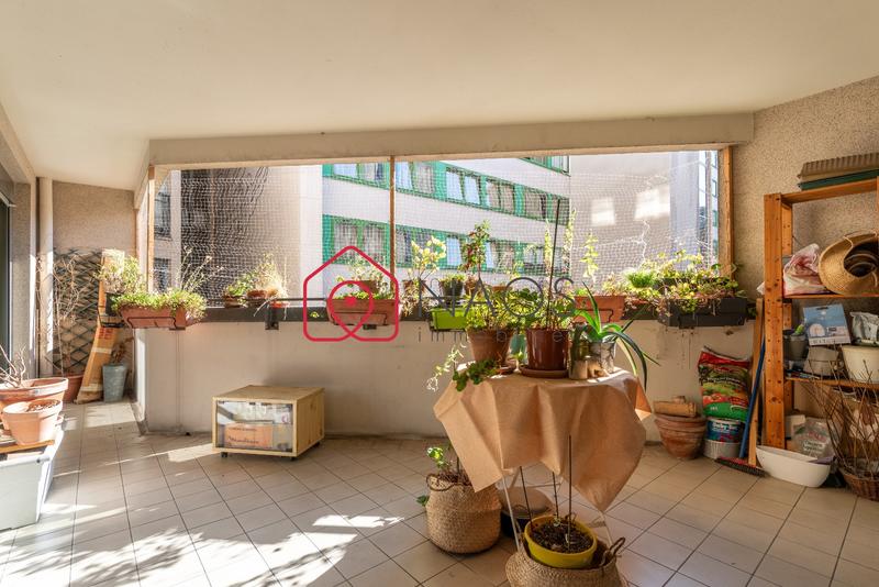 Appartement - 82 m² - 3 pièces