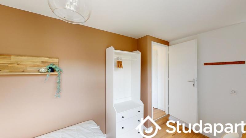 Chambre - 8 m² - 1 pièce