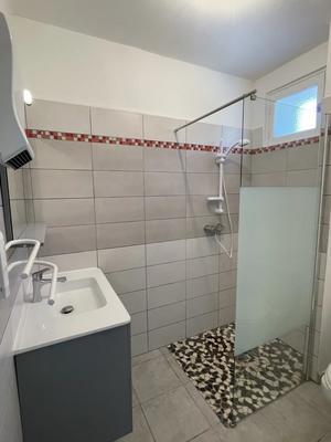 Immeuble mixte - 240 m²