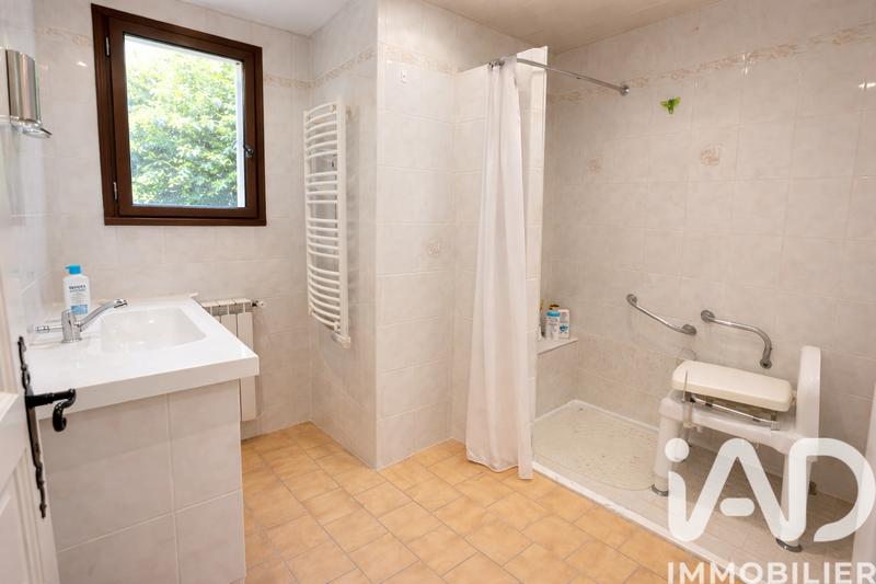 Maison - 96 m² - 5 pièces